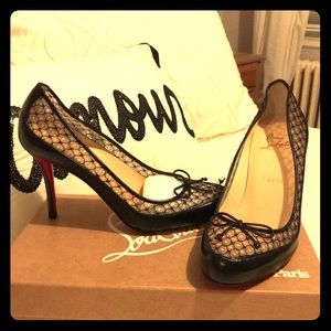 Christian Louboutin Pump Size 37.5